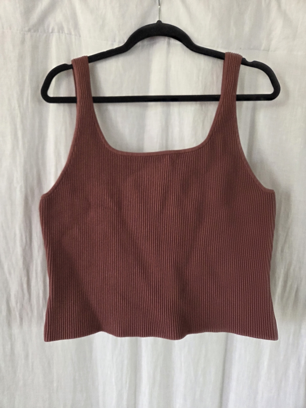 Aritzia Babaton | Sculpted Ribbed Square-Neck Cropped Tank - Mauve